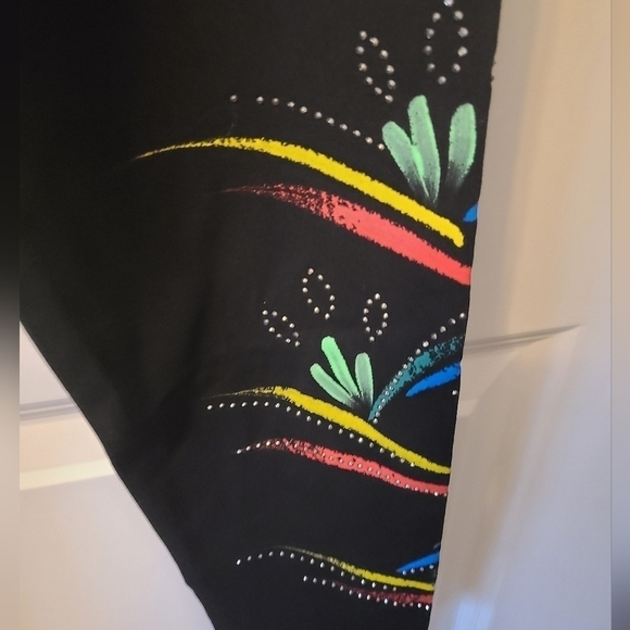 TODAY'S DESIGNER Black Leggings With Floral & Rhinestone Design Size Medium NWT - Picture 3 of 6